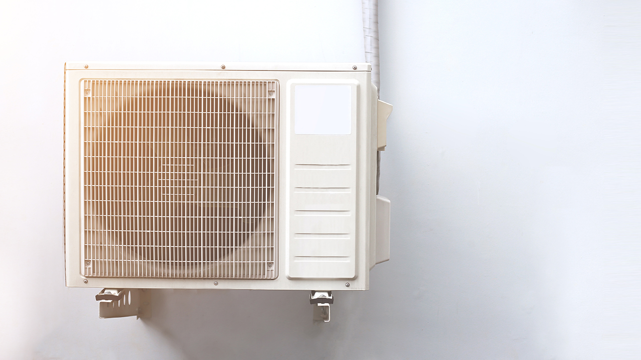 Making The Right Choice: Fan Vs. Air Conditioner For Your Home